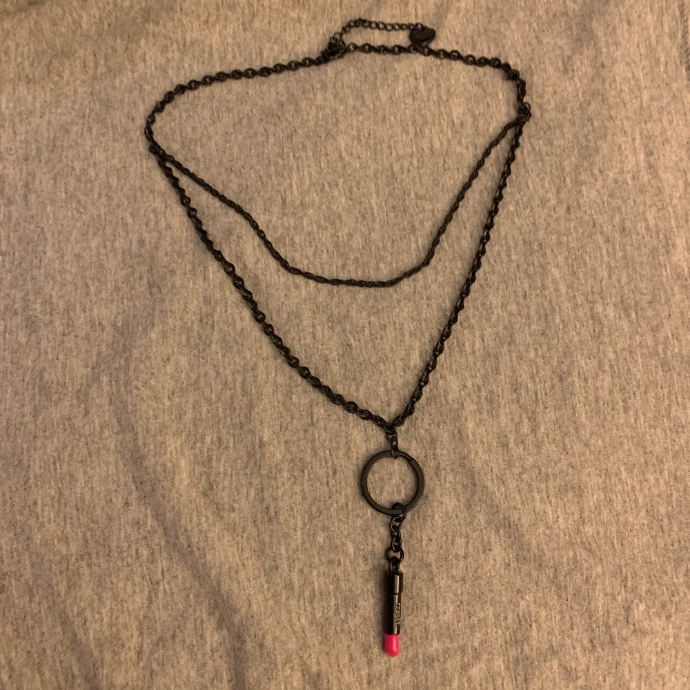 Betsey Johnson | Black Chain Lipstick Necklace